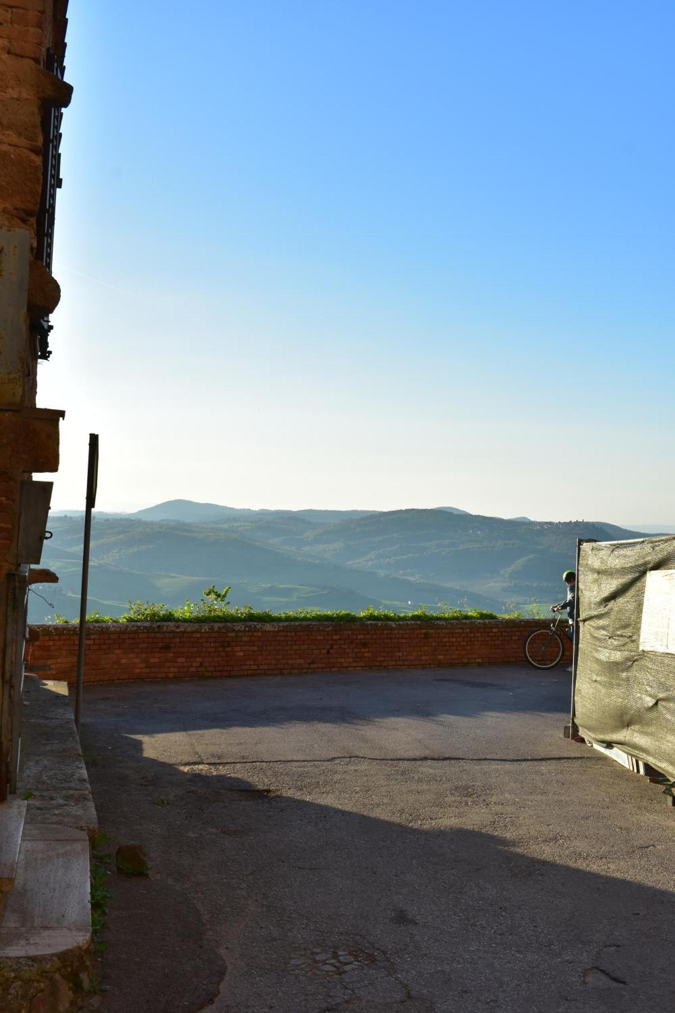 Apartamento Il Terrazzino, Piccolo Loft In Montepulciano Stazione Exterior foto